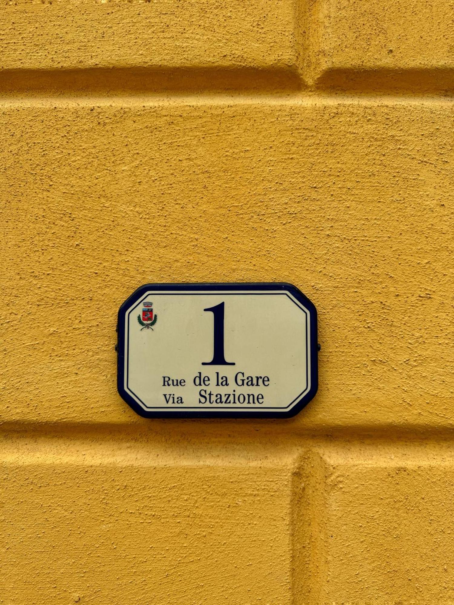 Auberge De La Gare - Dortoir & Ostello Hone Kültér fotó