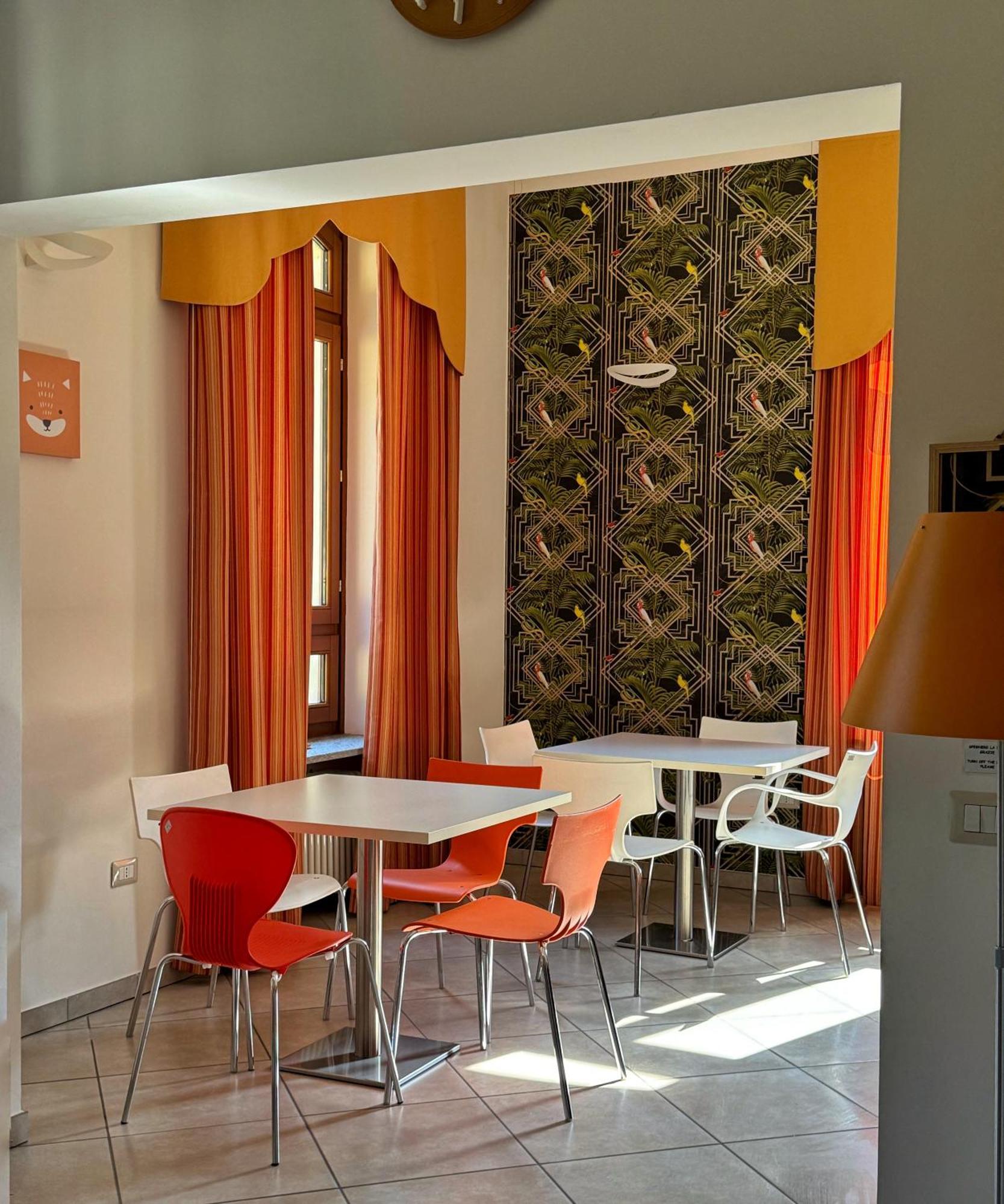 Auberge De La Gare - Dortoir & Ostello Hone Kültér fotó
