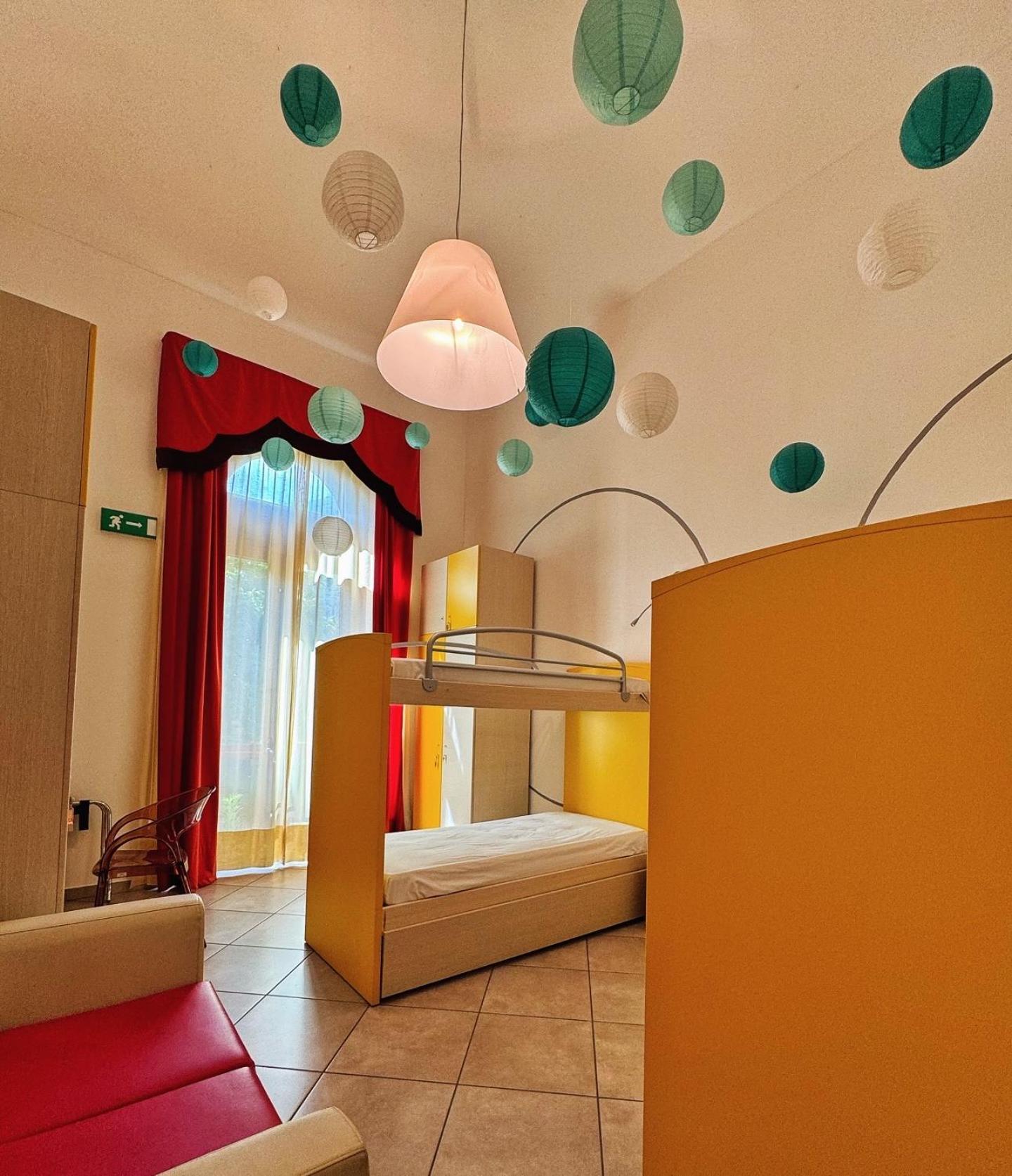 Auberge De La Gare - Dortoir & Ostello Hone Kültér fotó