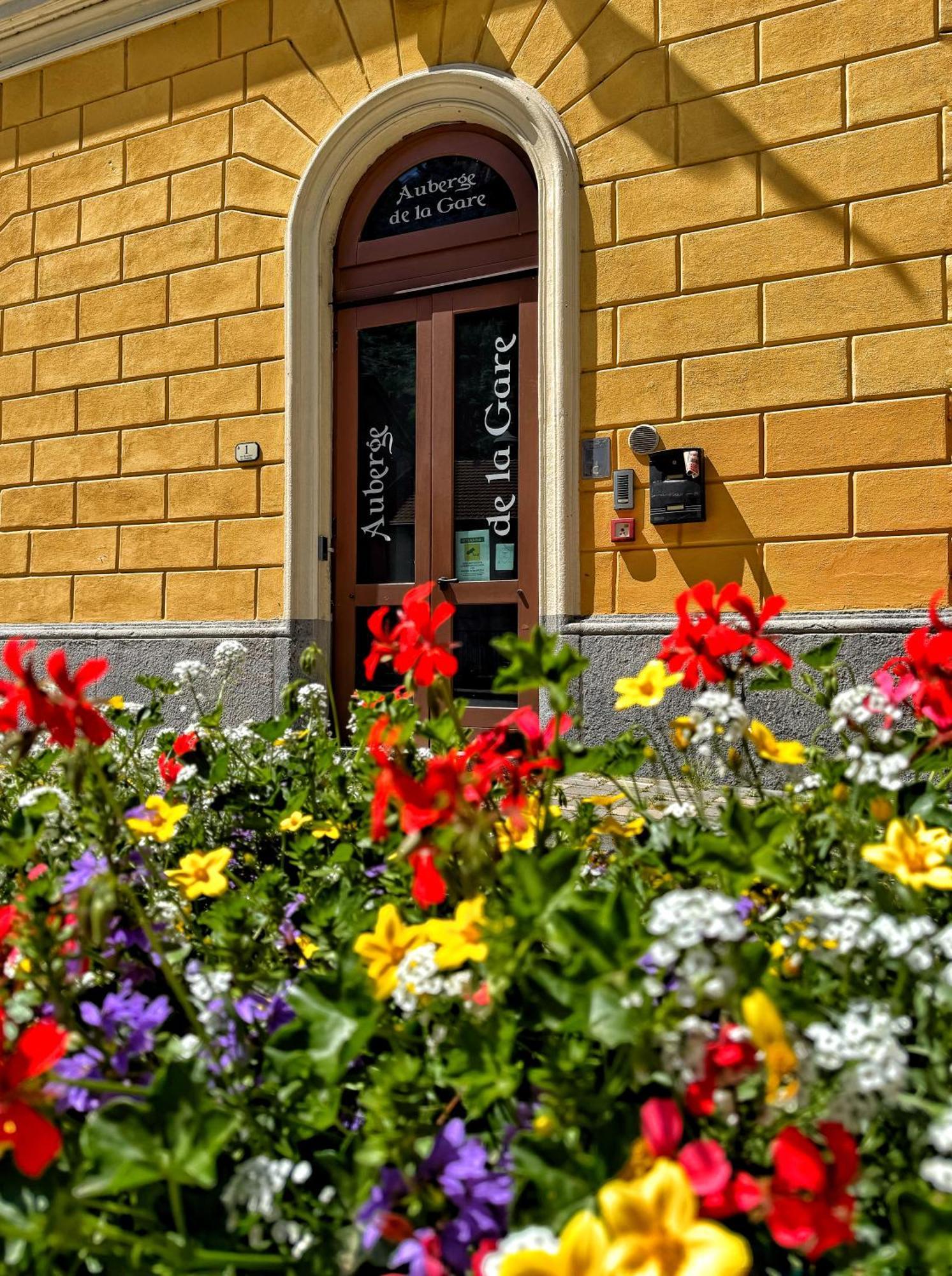 Auberge De La Gare - Dortoir & Ostello Hone Kültér fotó