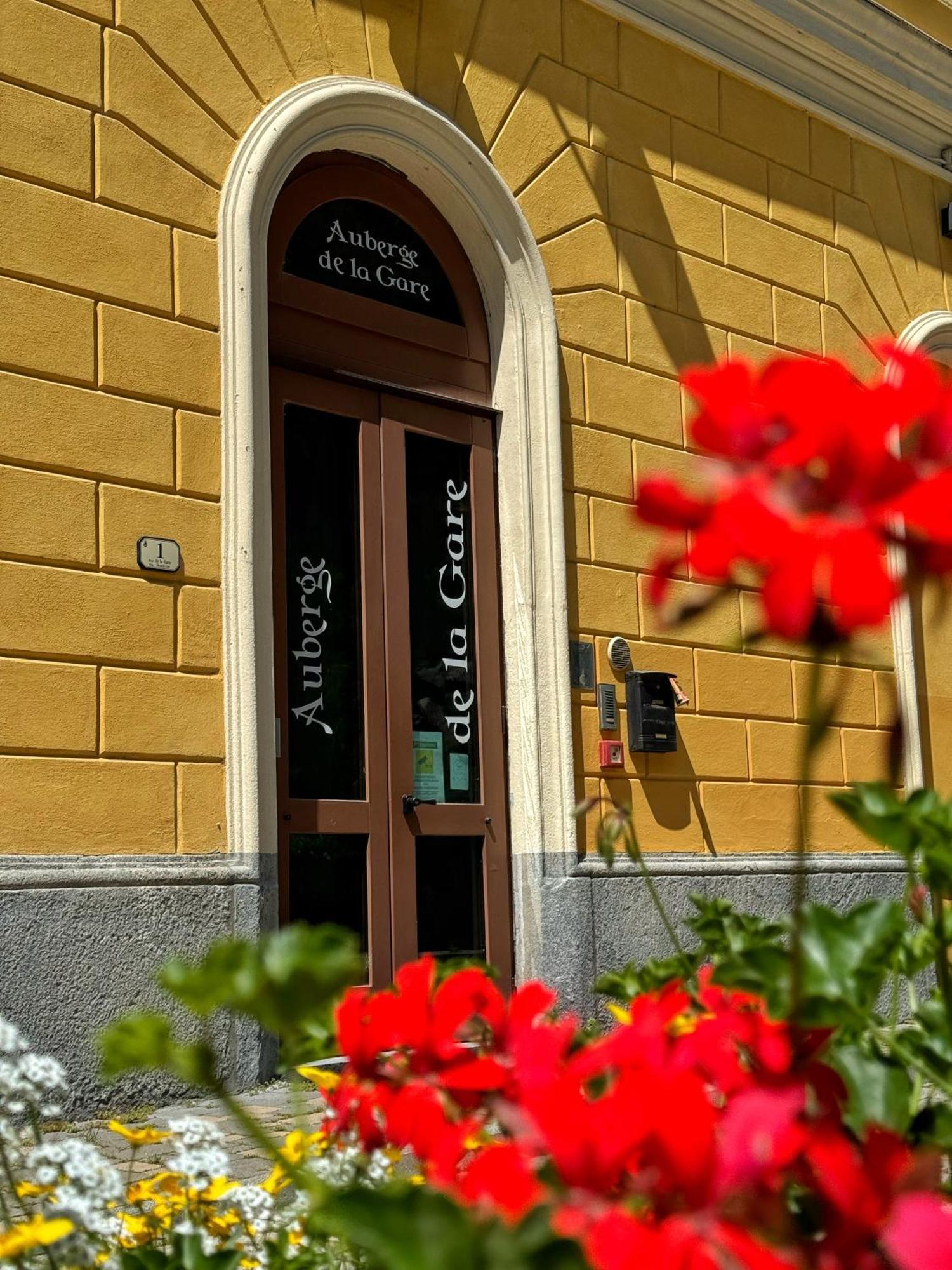 Auberge De La Gare - Dortoir & Ostello Hone Kültér fotó